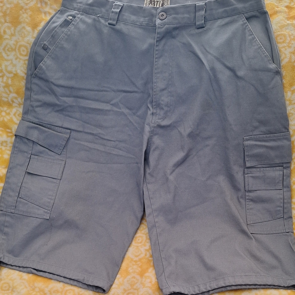 Men's Gray Cargo Shorts